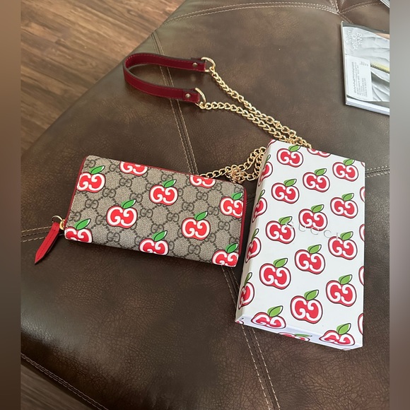 Gucci Crossbody zipped wallet - Picture 7 of 14